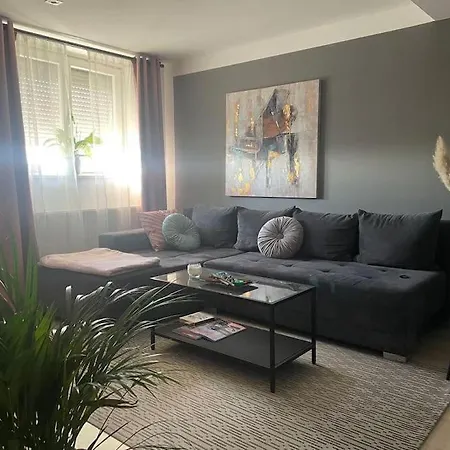 Apartament Prekrasan Mali Stan Matilda U Zagrebu Zewnętrze zdjęcie