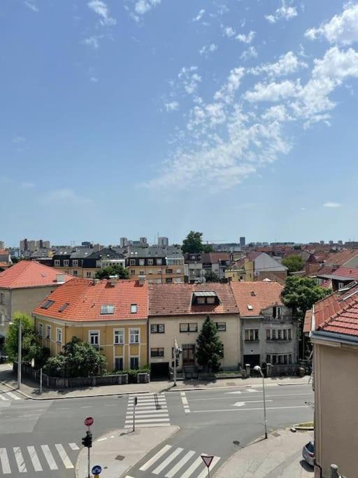 Prekrasan Mali Stan Matilda U Zagrebu Apartma *